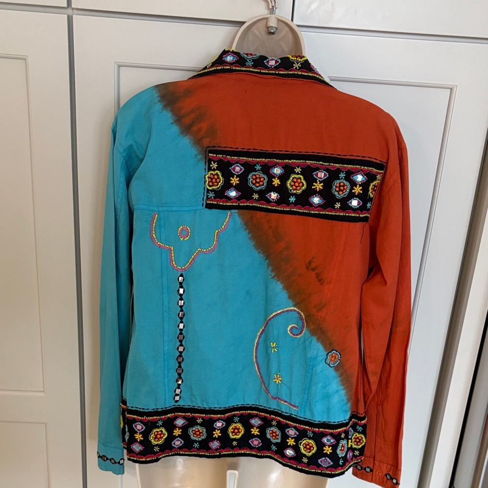 Colorful Embroidered Jacket - Picture 4 of 8